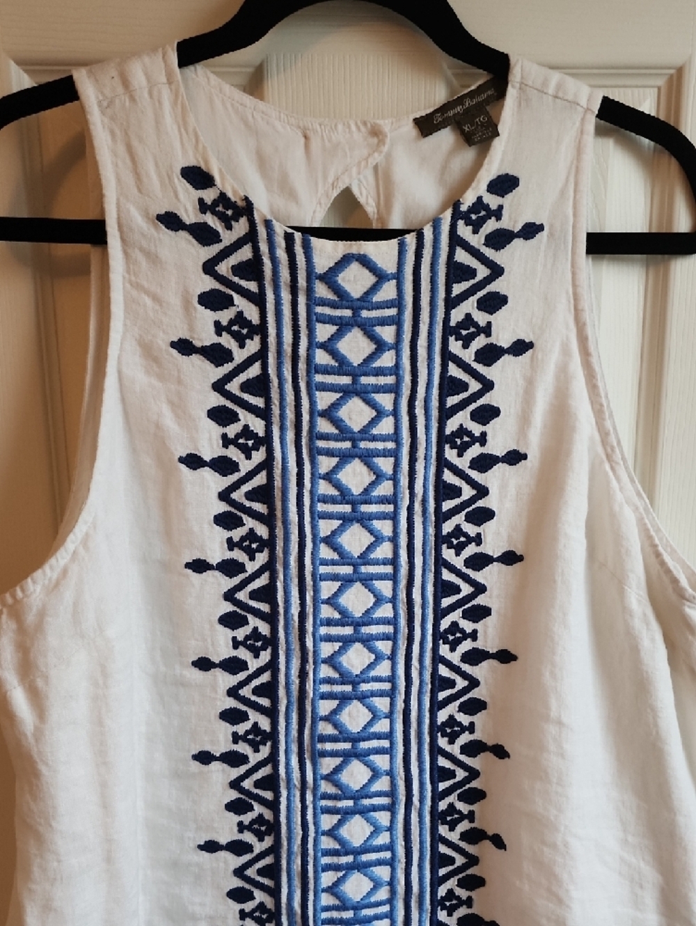 Tommy Bahama White Sleeveless Shift Dress with Blue Embroidered Panel Sz XL - Picture 2 of 10